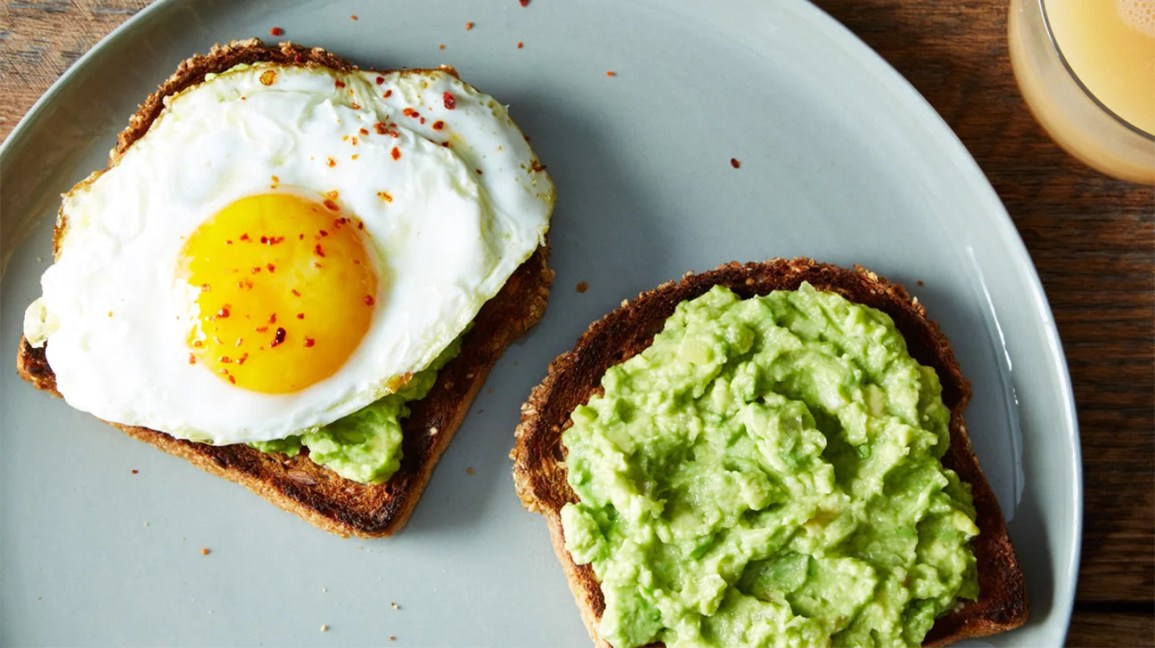avocado toast with fried egg